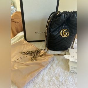 Gucci GG Marmont Mini Bucket Bag